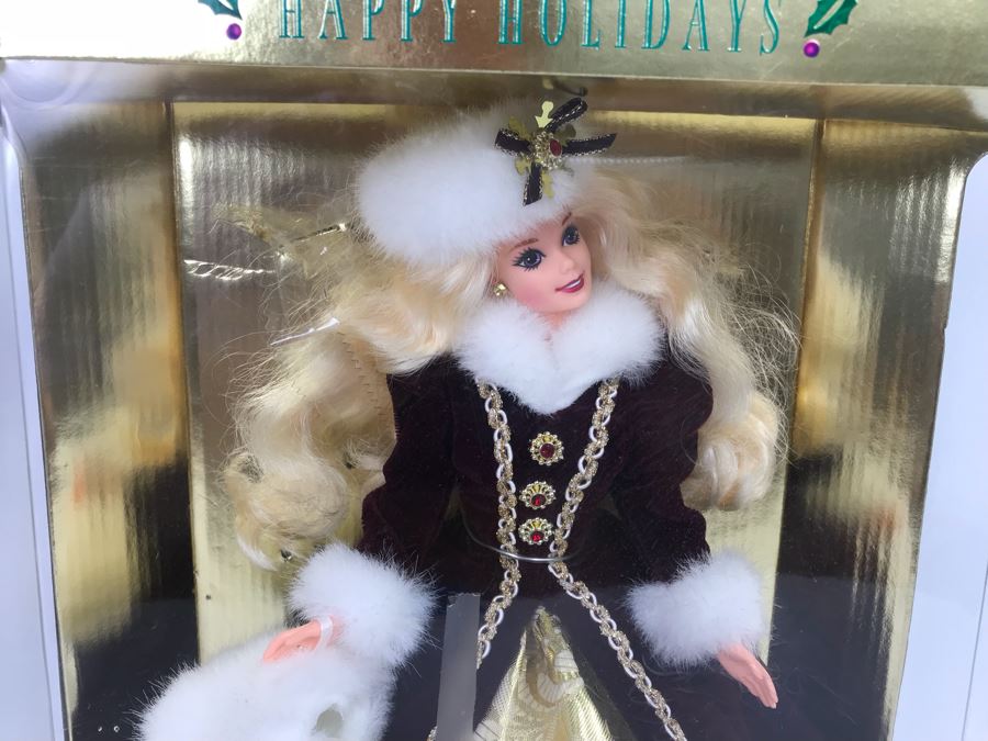 Set Of (3) Mattel Happy Holidays Barbie Dolls In Boxes 1429, 12155, 15646 [Photo 15]