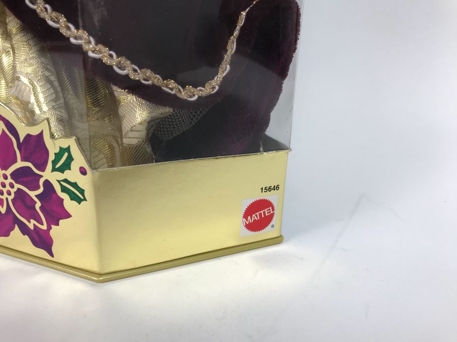 Set Of (3) Mattel Happy Holidays Barbie Dolls In Boxes 1429, 12155, 15646 [Photo 18]