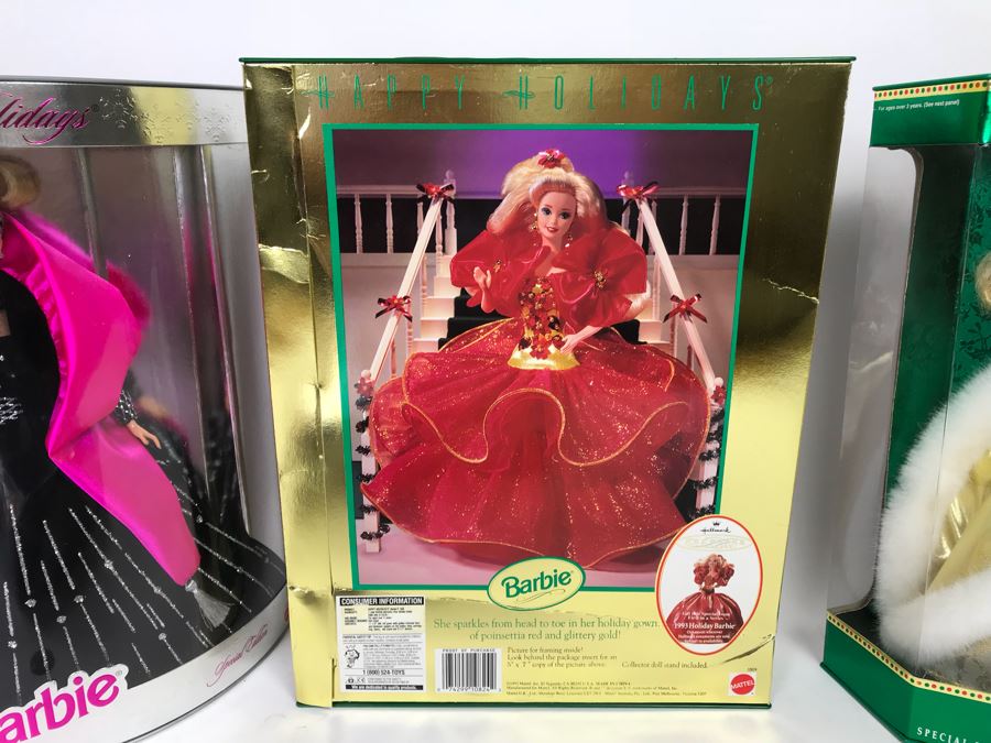 Set Of (4) Mattel Barbie Dolls: Disney’s 101 Dalmatians Cruella De Vil 16295, Happy Holidays Barbie 10824, 20200, 12155 [Photo 11]