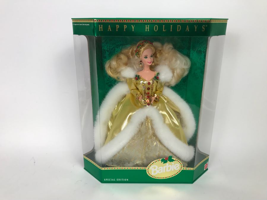 Set Of (4) Mattel Barbie Dolls: Disney’s 101 Dalmatians Cruella De Vil 16295, Happy Holidays Barbie 10824, 20200, 12155 [Photo 17]