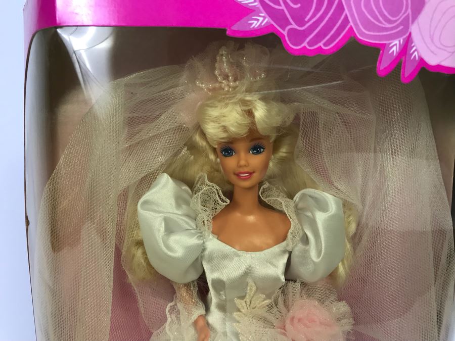 Set Of (4) Mattel Barbie Dolls: Solo In The Spotlight 13534, Scarlett O’Hare 12045, Happy Holidays 14123, Romantic Bride 1861 [Photo 18]