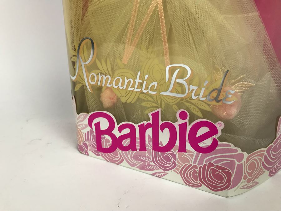 Set Of (4) Mattel Barbie Dolls: Solo In The Spotlight 13534, Scarlett O’Hare 12045, Happy Holidays 14123, Romantic Bride 1861 [Photo 19]