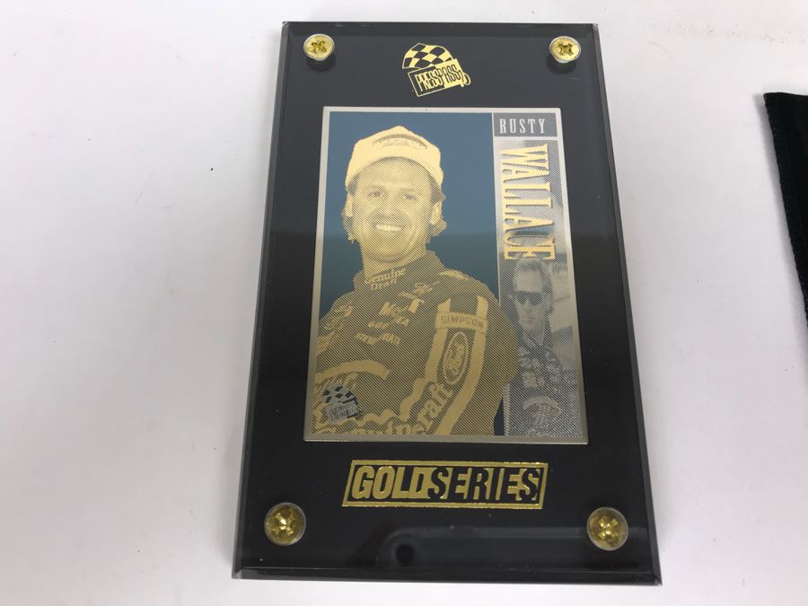 Sealed 1995 Pinnacle Rookie & Stars Football Cards And Sealed 1995 NFL Trading Cards Plus Michael Jordan, Marilyn Monroe, Sports And Nascar Cards [Photo 14]