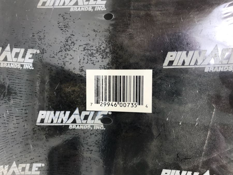 Sealed 1995 Pinnacle Rookie & Stars Football Cards And Sealed 1995 NFL Trading Cards Plus Michael Jordan, Marilyn Monroe, Sports And Nascar Cards [Photo 6]