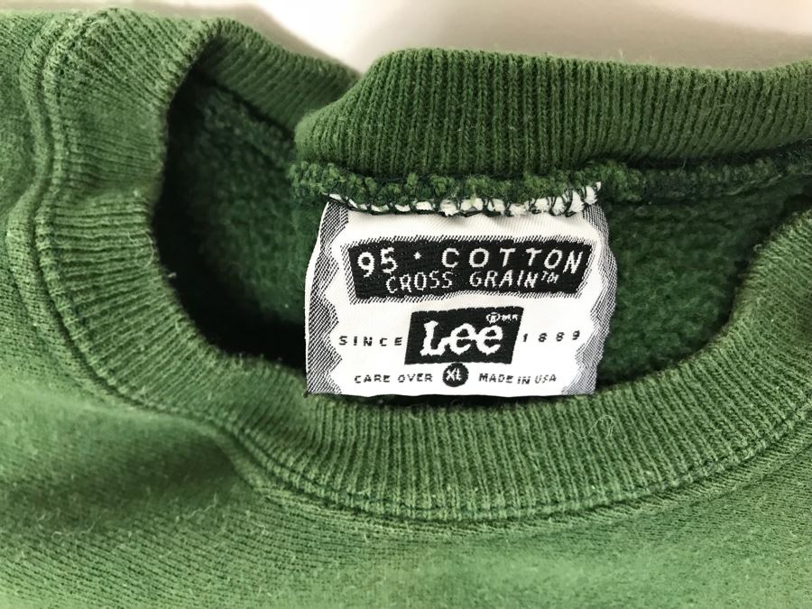 XL Walt Disney Sweater Collection Featuring The Fox And The Hound, Aladdin And The King Of Thieves Starring Robin Williams And Aladdin And The Return Of Jafar [Photo 3]