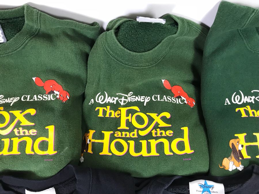 XL Walt Disney Sweater Collection Featuring The Fox And The Hound, Aladdin And The King Of Thieves Starring Robin Williams And Aladdin And The Return Of Jafar [Photo 4]