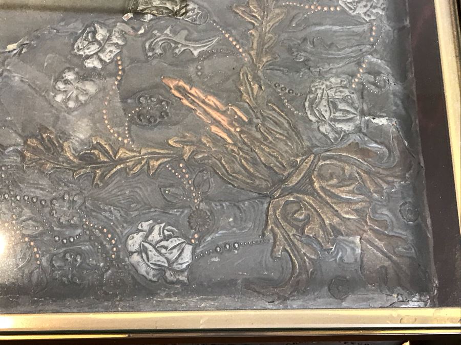 Metal And Glass Coffee Table With Metal Embossed Box Featuring Dieu Et Mon Droit Logo On Top (Glass Top Has Chip In Corner) [Photo 12]