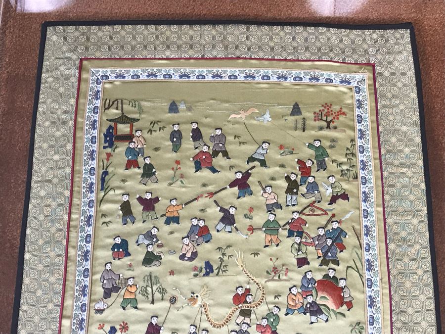 Vintage Chinese Embroidery In Lucite Shadowbox Frame 21' X 34' [Photo 3]