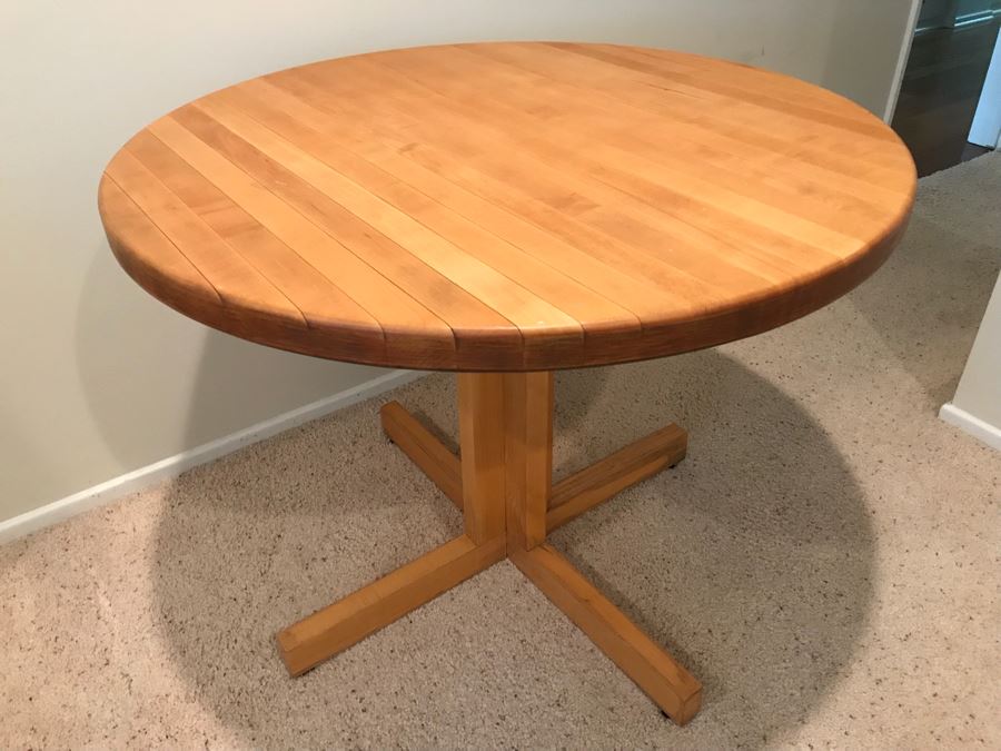 3 Round Oak Butcher Block Pedestal Table   28976 D59r 