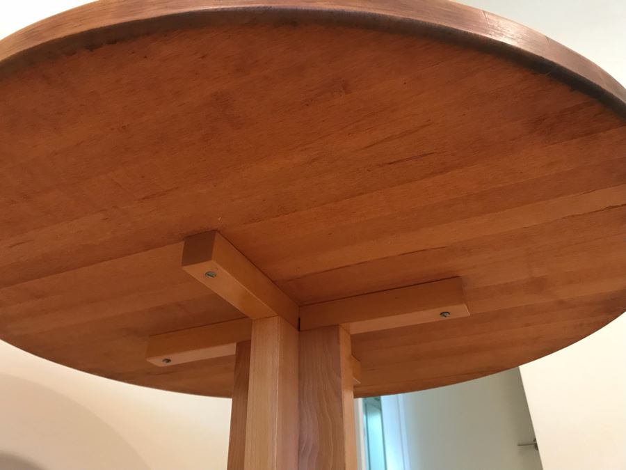 3' Round Oak Butcher Block Pedestal Table [Photo 7]