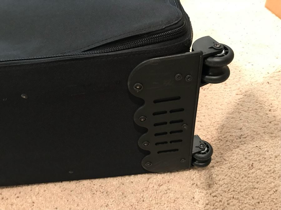 Frontgate Portable Electronic Blow Up EZ Bed [Photo 5]