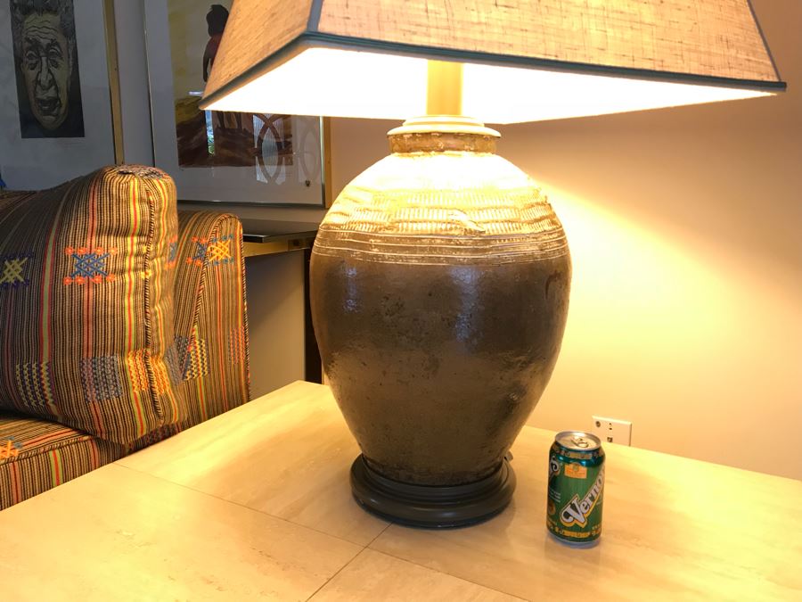 Green Pottery Table Lamp [Photo 4]