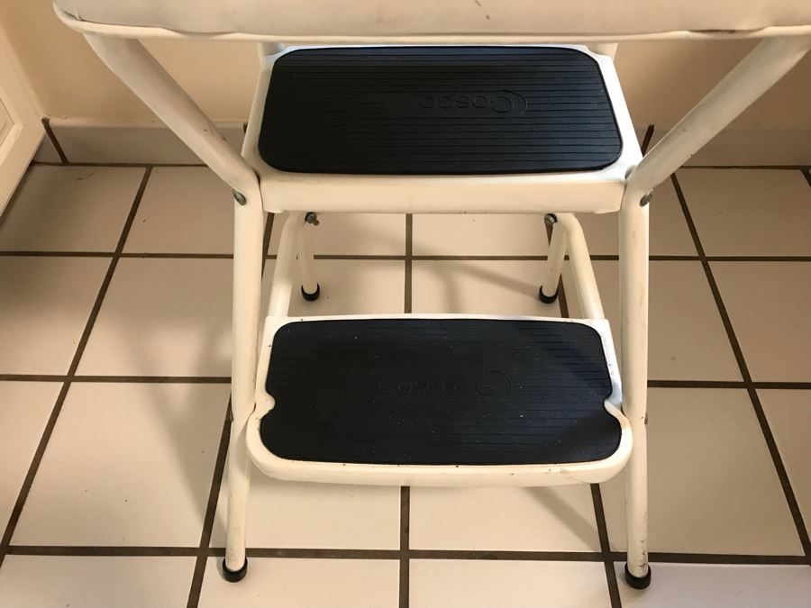 Cosco Step Stool [Photo 5]