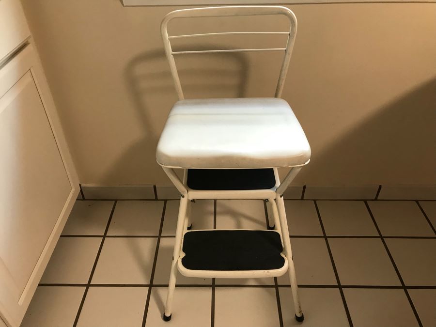 Cosco Step Stool [Photo 2]