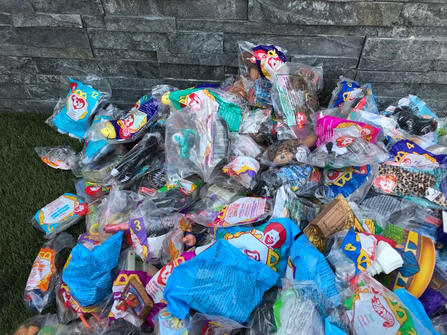 Disney’s The Little Mermaid Golden Toy Sets, Anastasia Toys, Ty Beanie Babies And Huge Collection Of Happy Meal Toys From McDonalds, Burger King [Photo 23]