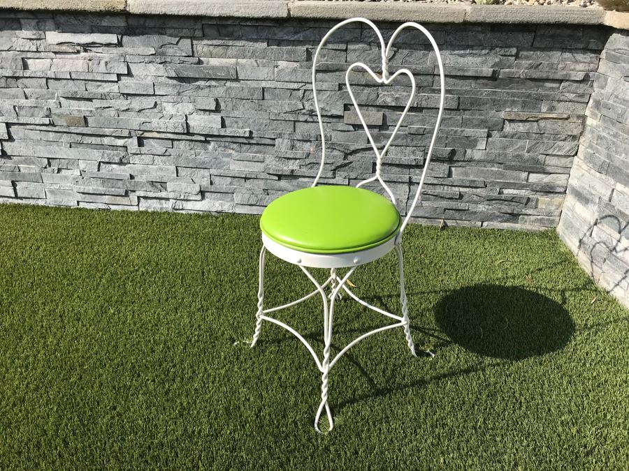 Twisted Wire Chair [Photo 2]