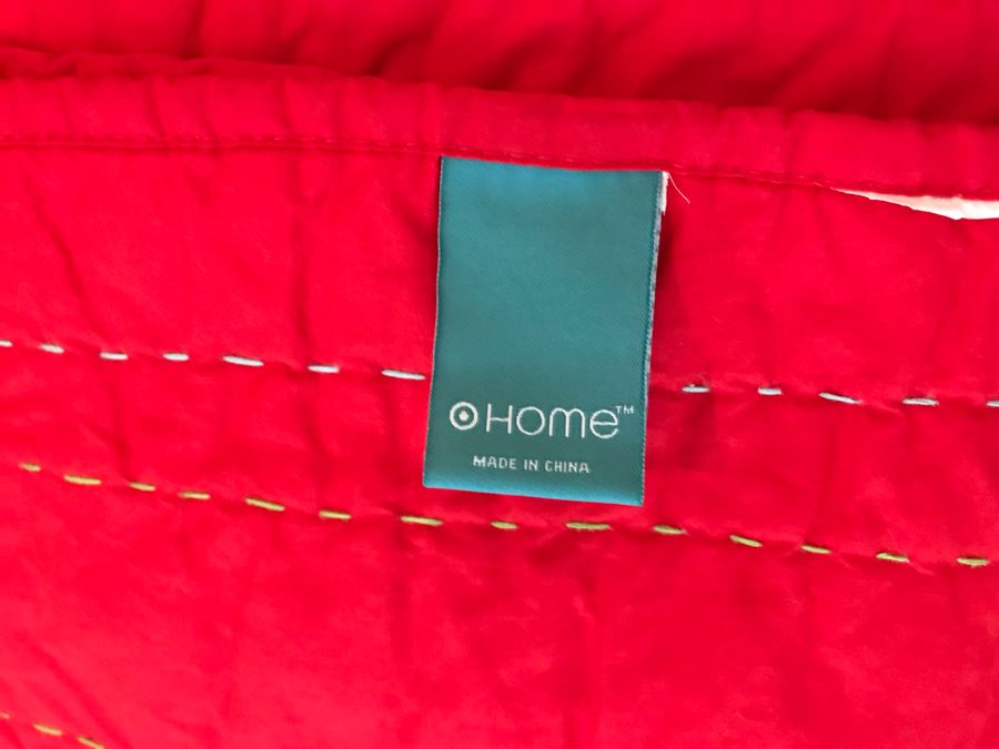 Bedding Lot With Queen Size Comforter (One Matching Pillow Not Shown In Photos) [Photo 6]