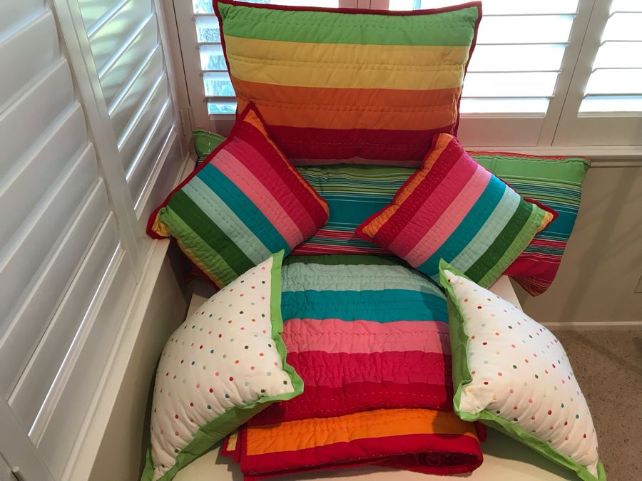 Bedding Lot With Queen Size Comforter (One Matching Pillow Not Shown In Photos) [Photo 3]