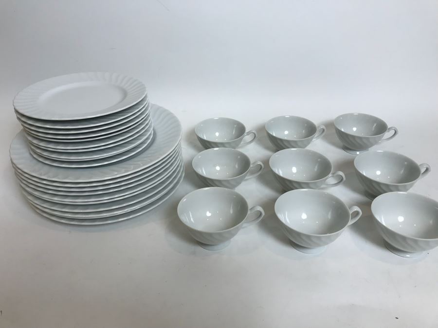 49 Piece White Porcelain China Cups And Plates [Photo 2]