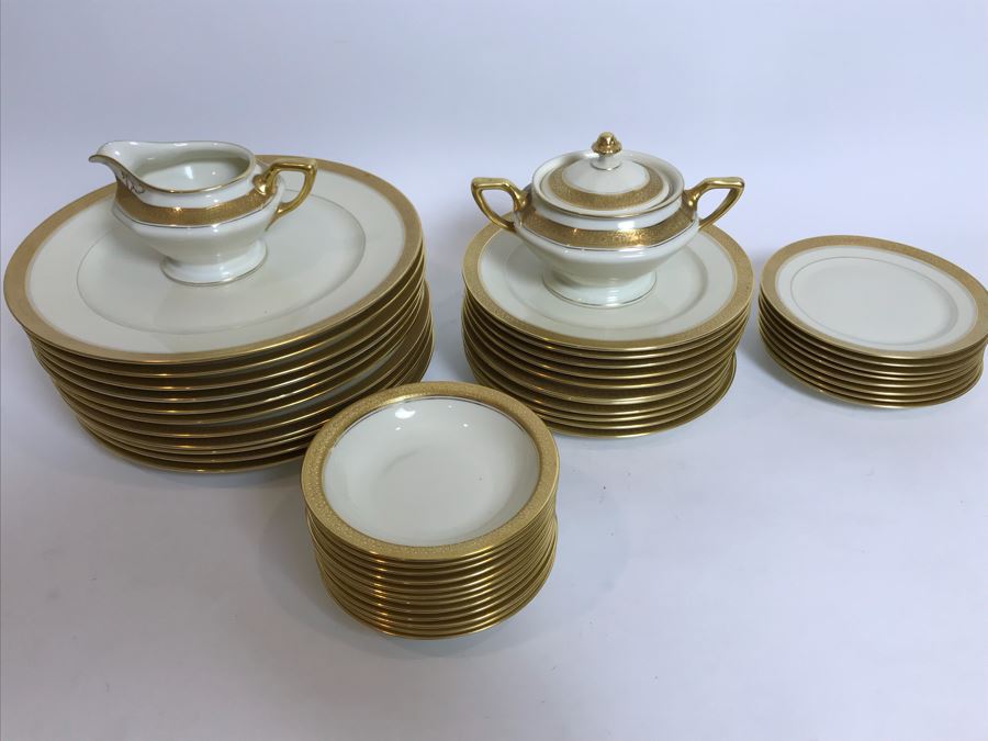 45 Piece Rosenthal Ivory Bavaria Premier Plates, Bowls, Creamer And Sugar [Photo 3]