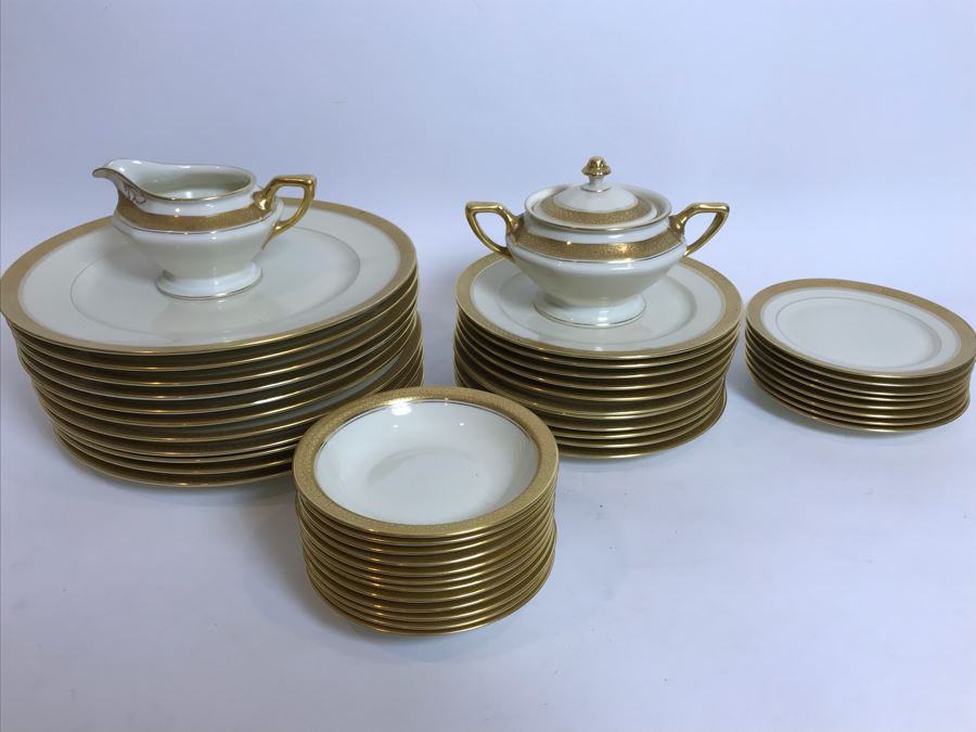 45 Piece Rosenthal Ivory Bavaria Premier Plates, Bowls, Creamer And Sugar [Photo 1]