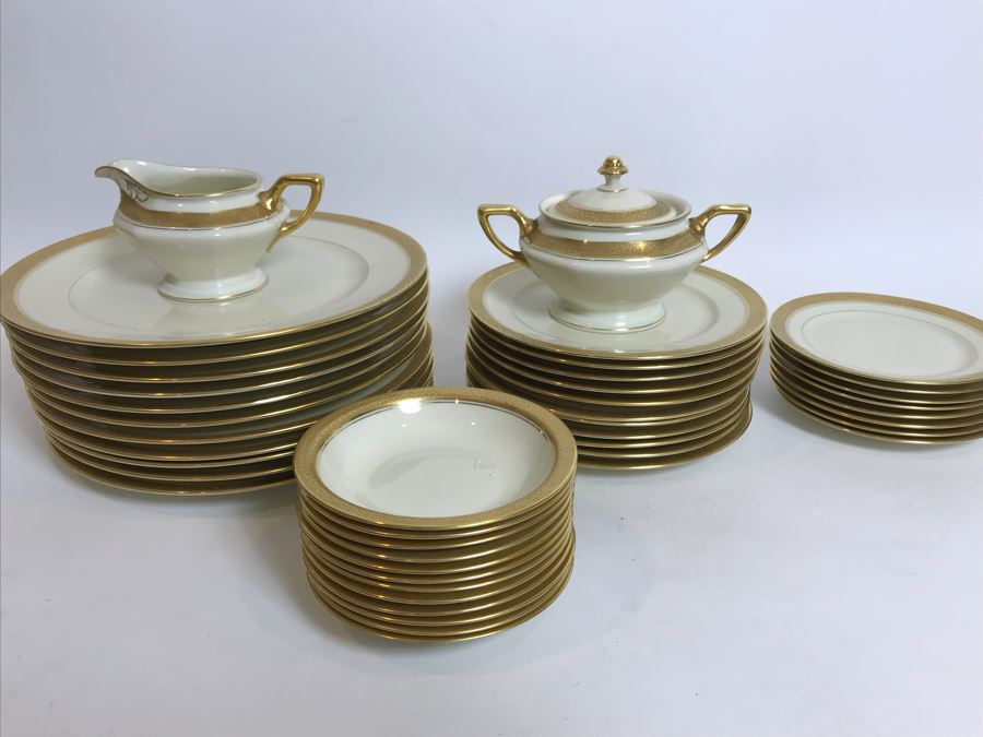 45 Piece Rosenthal Ivory Bavaria Premier Plates, Bowls, Creamer And Sugar [Photo 4]
