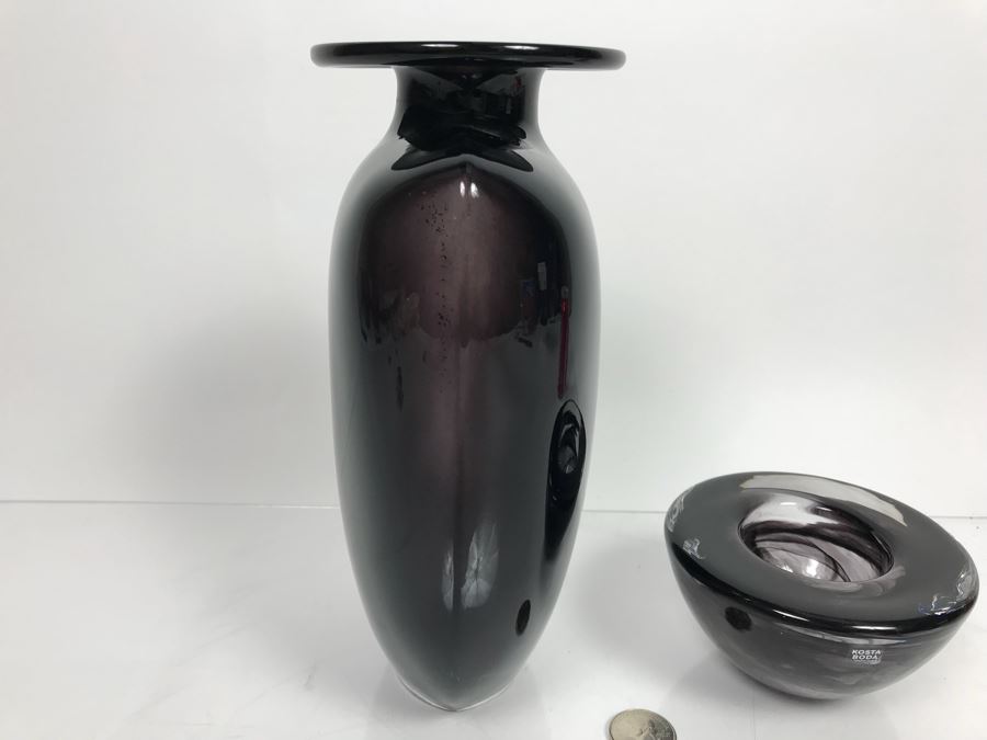 JUST ADDED - Pair Of Kosta Boda Art Glass Pieces - Vase And Bowl [Photo 8]