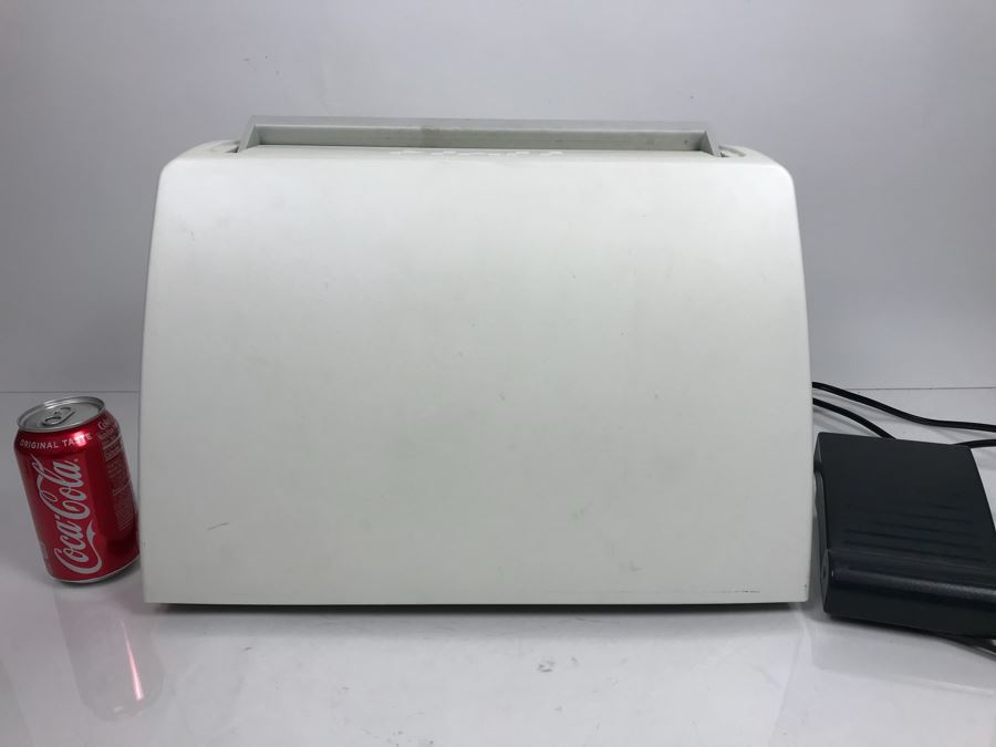 JUST ADDED - PFAFF Select 4.0 Sewing Machine Select Line [Photo 2]