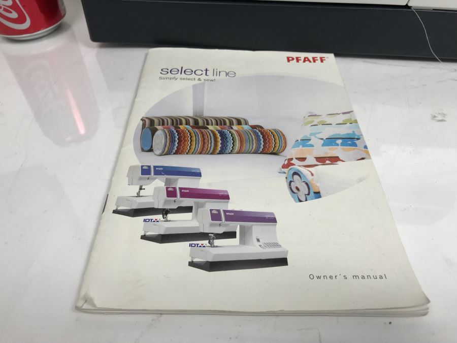 JUST ADDED - PFAFF Select 4.0 Sewing Machine Select Line [Photo 9]
