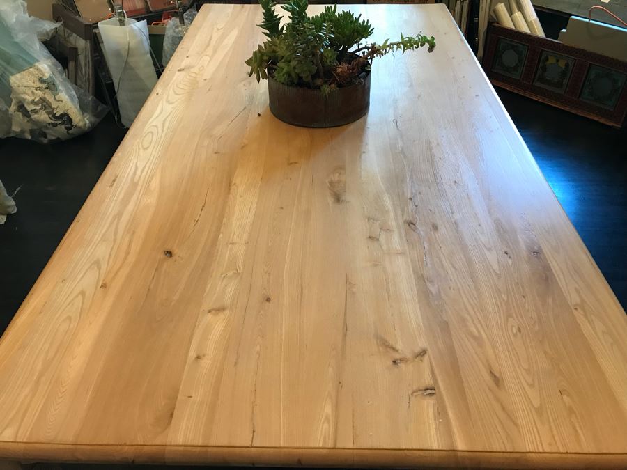 Nice Pine Table With Turned Legs 71' X 37' [Photo 7]