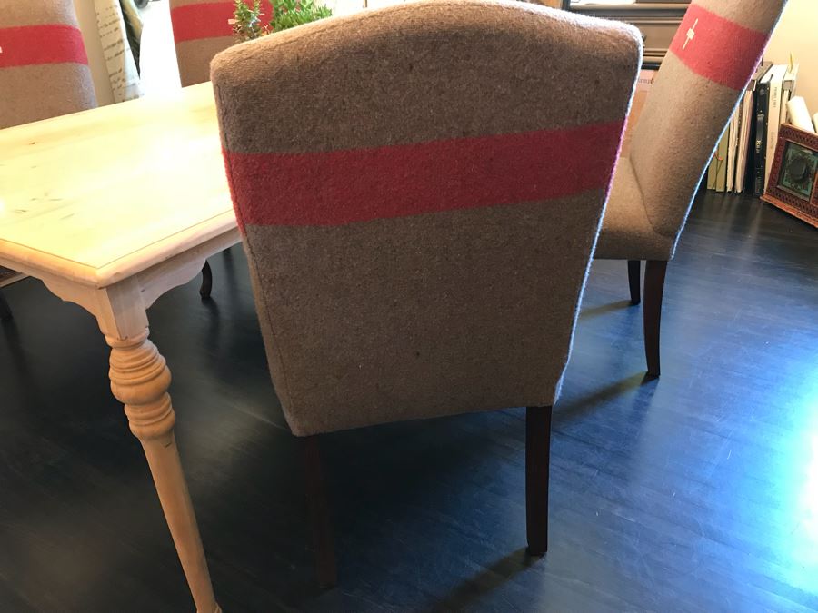 Set Of (4) Designer Upholstered Dining Chairs With Queen Anne Legs [Photo 12]