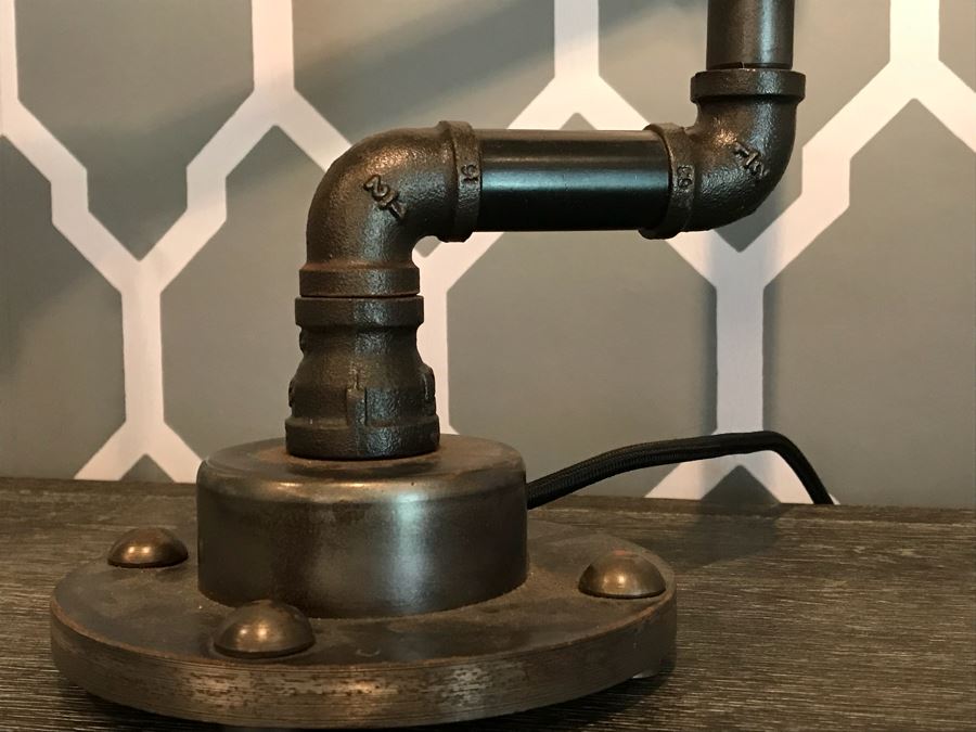 Industrial Metal Table Desk Lamp [Photo 7]