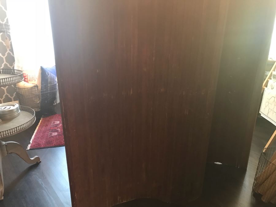 Vintage Accordian Adjustable Screen Room Divider 70.5' H x 78'W [Photo 9]