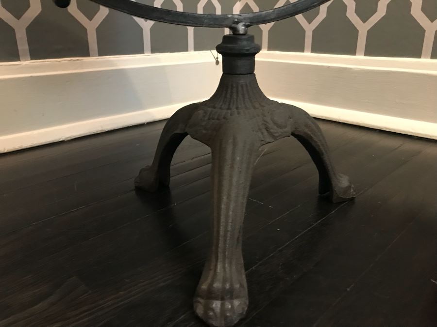 Painted Globe On Wrought Iron Stand [Photo 5]