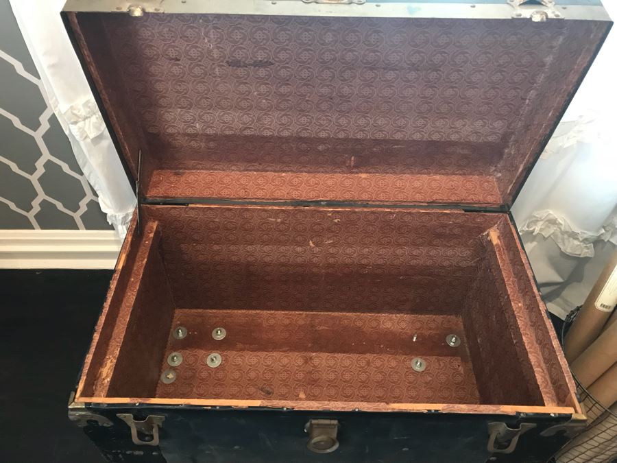 Vintage Steamer Trunk On Casters Coffee Side Table [Photo 8]