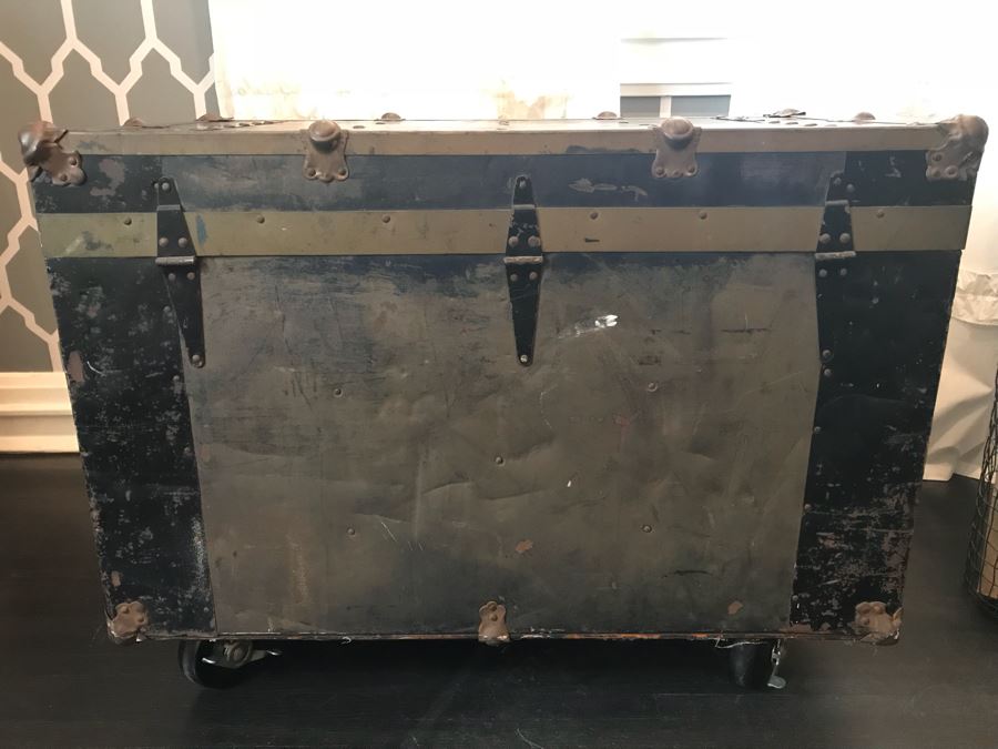 Vintage Steamer Trunk On Casters Coffee Side Table [Photo 6]