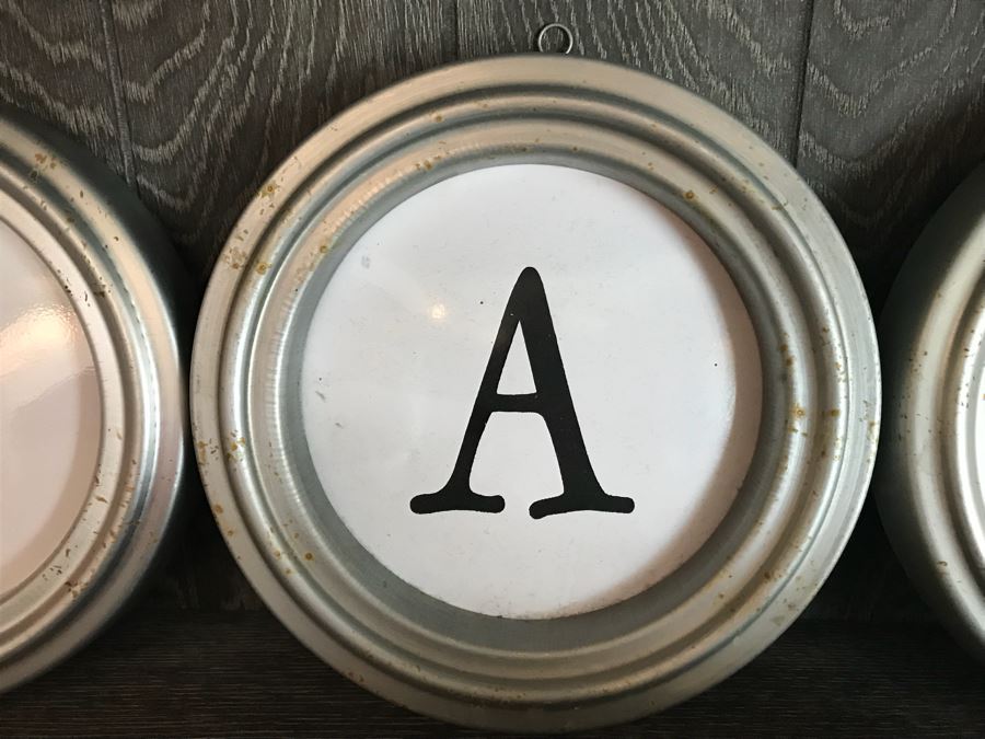 Set Of (4) Metal Framed Tin Letters [Photo 5]