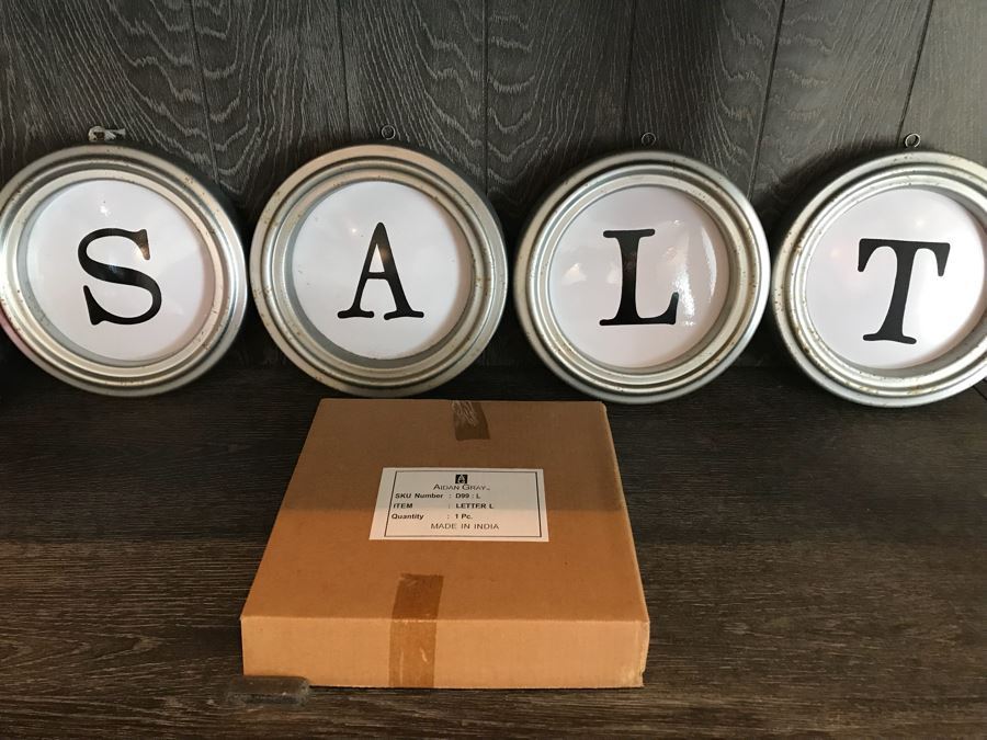 Set Of (4) Metal Framed Tin Letters [Photo 2]