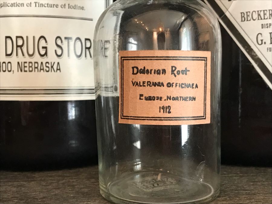 Set Of (2) Large Amber Glass Medicine Bottles And (3) Clear Glass Medicine Bottles [Photo 6]