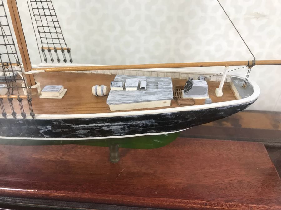 Wooden Sailing Ship Model With Stand Inside Glass Display Case With Plaque Reading Bluenose Circa - 1921 [Photo 8]