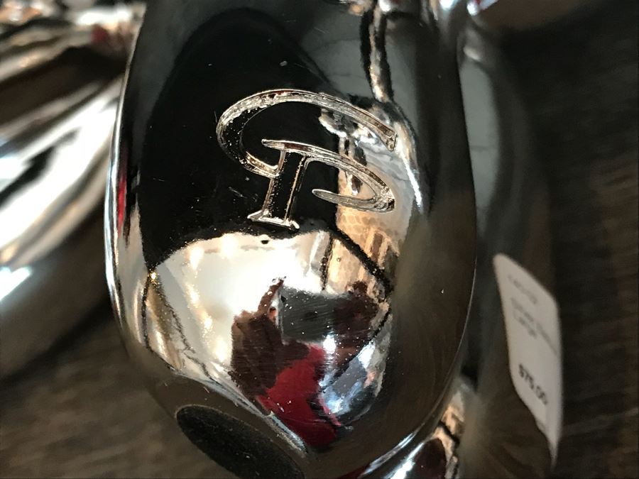 Pair Of Metal Balloon Dogs [Photo 7]