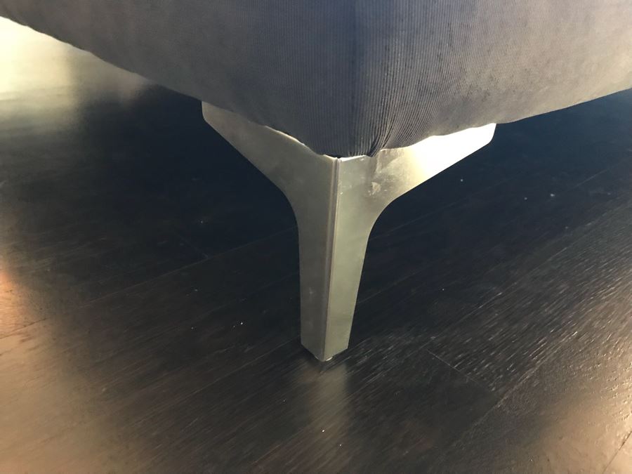 Nice Modern Upholstered Sectional Sofa With Chrome Legs 70' X 115' [Photo 7]