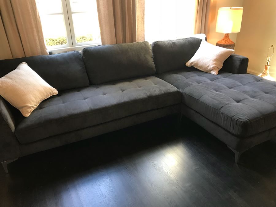 Nice Modern Upholstered Sectional Sofa With Chrome Legs 70' X 115' [Photo 11]