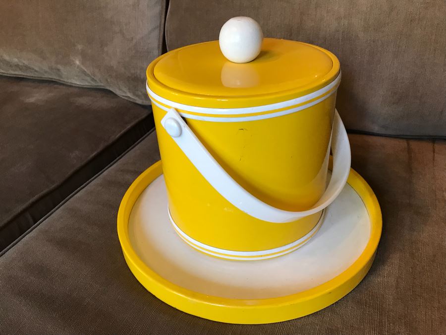 Barware Set With Tray And (4) San Diego 200th Anniversary Glasses, Retro Yellow Ice Bucket With Matching Round Tray (See Photos), And (3) New 10-1 Bar Tools [Photo 2]