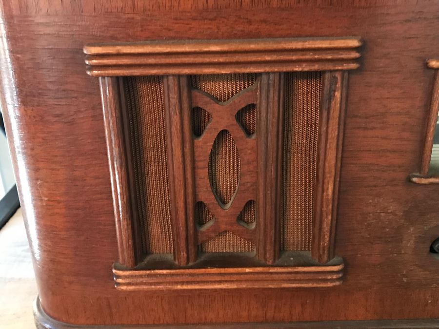 Vintage Montgomery Wards Airline Radio Needs Servicing [Photo 5]