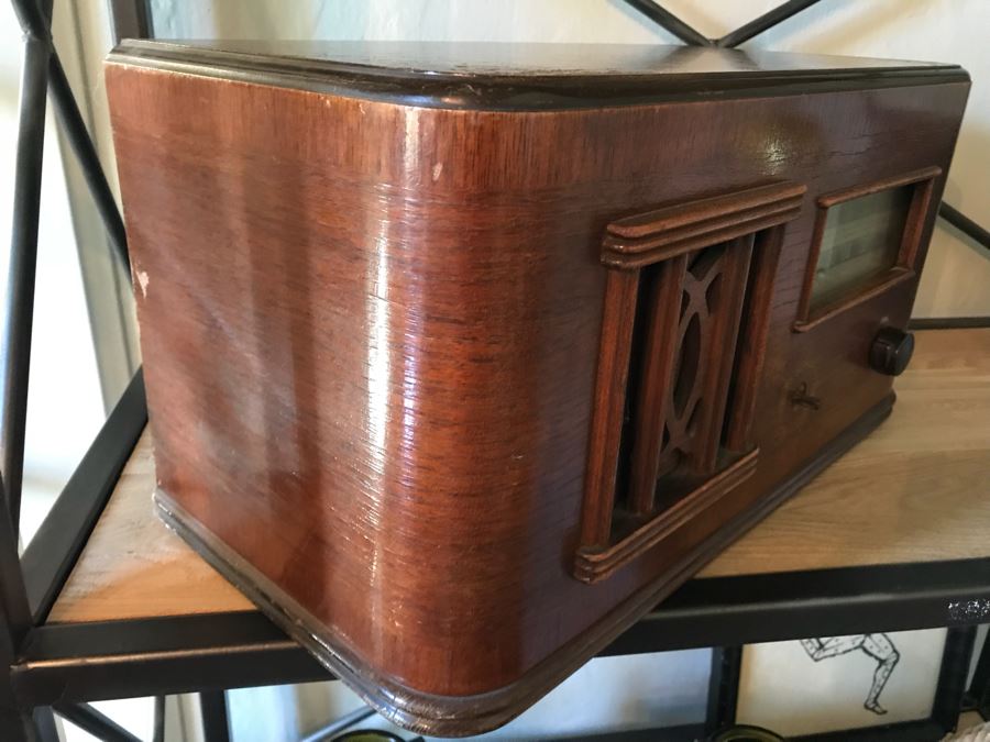 Vintage Montgomery Wards Airline Radio Needs Servicing [Photo 11]