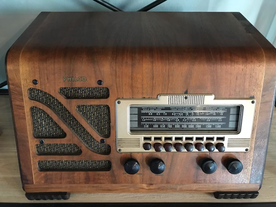 Vintage PHILCO Tube Radio Built To Receive Television Sound Needs Servicing [Photo 4]