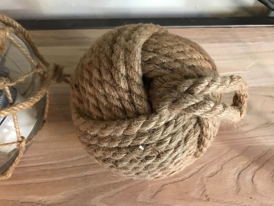 Large Nautical Rope Ball, Glass Jar Surrounded By Nautical Rope And (6) New Holbrook Candles [Photo 4]