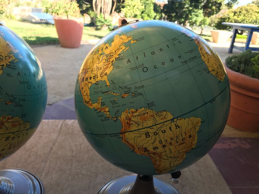 Vintage Pair Of 1962 Denoyer-Geppert Co World Globes With Metal Base [Photo 6]