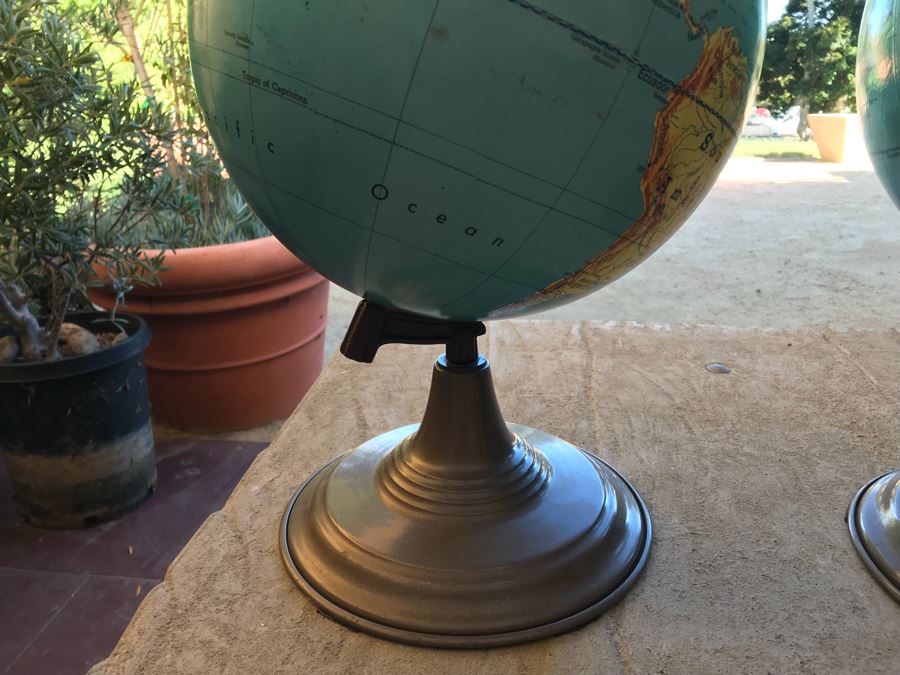 Vintage Pair Of 1962 Denoyer-Geppert Co World Globes With Metal Base [Photo 10]
